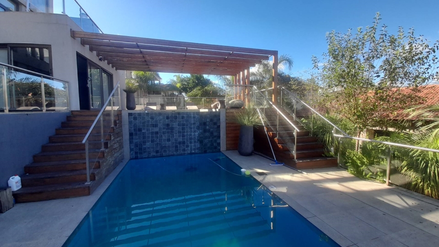 6 Bedroom Property for Sale in Birdwood Estate North West